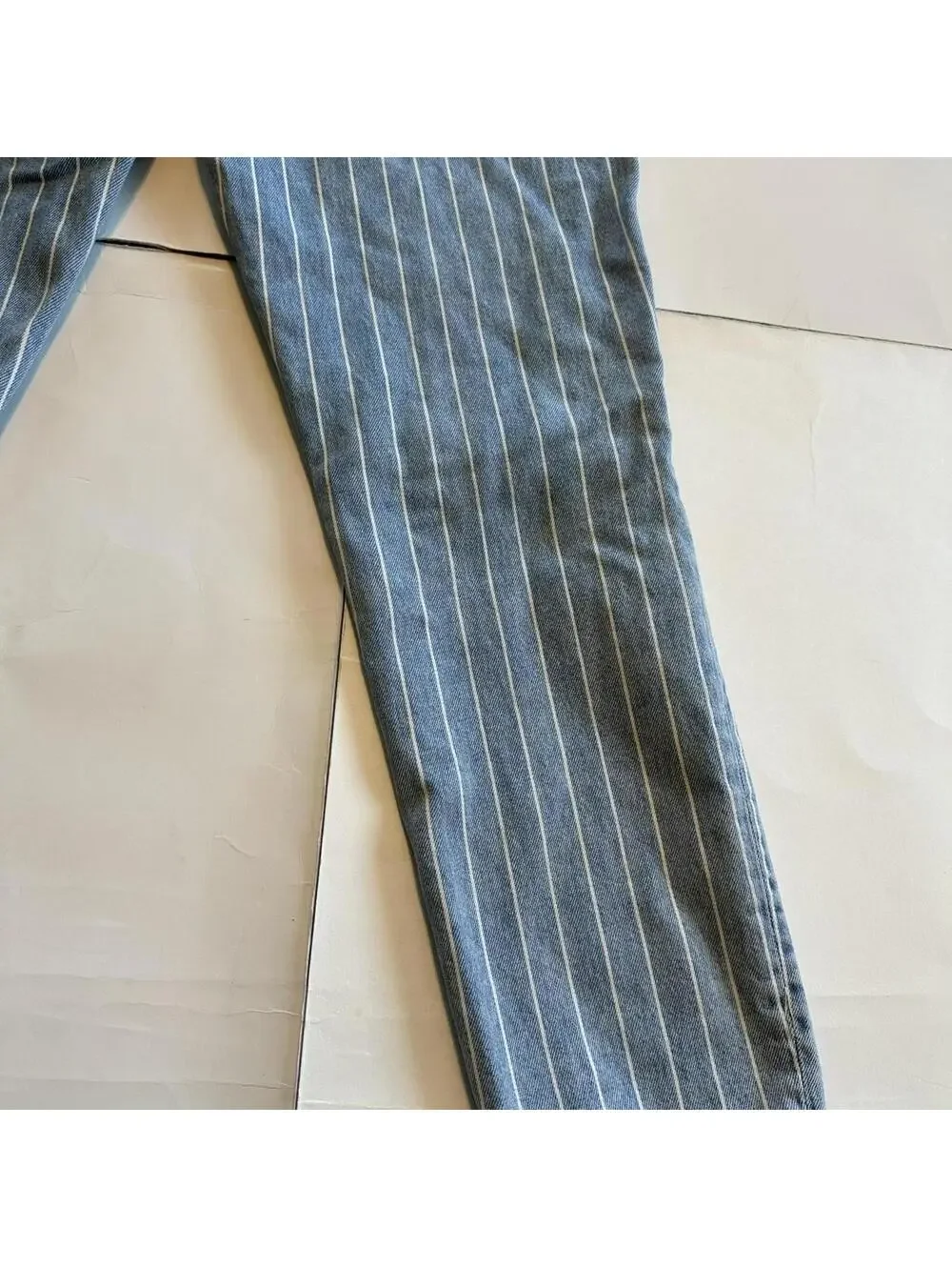 American Eagle pinstriped mom jean- size 2 regular